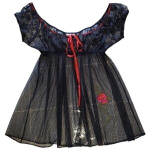 Victoria's Secret Babydoll with embroidered Rose, Color black and red, Size M